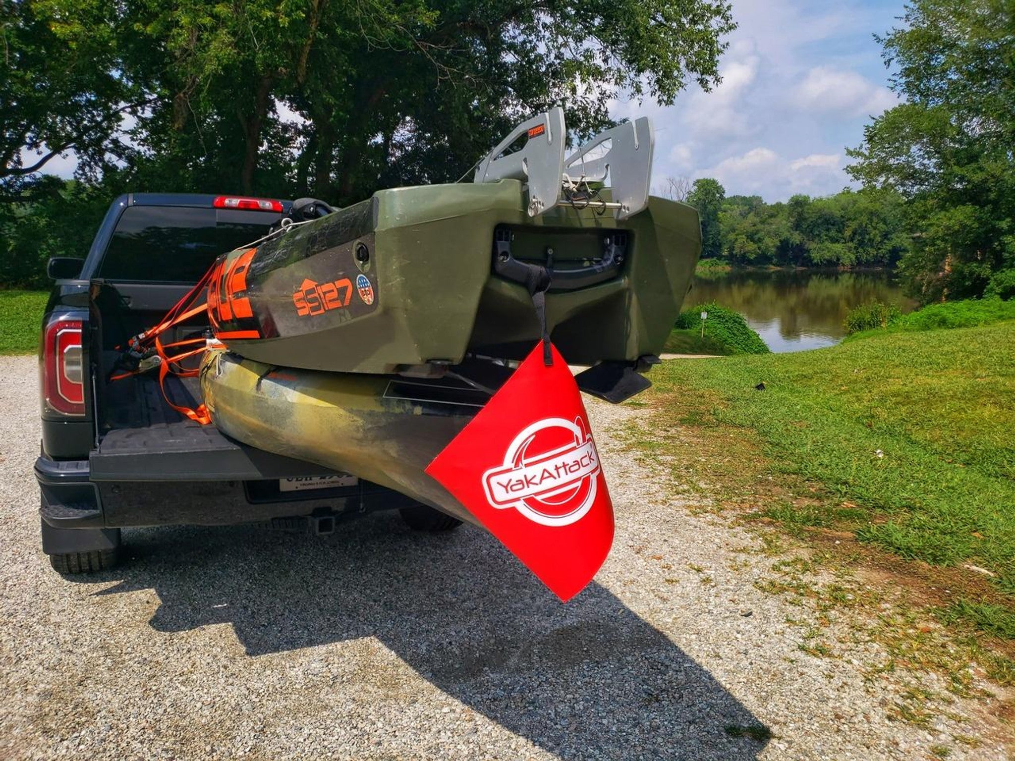 YakAttack Logo Tow Flag